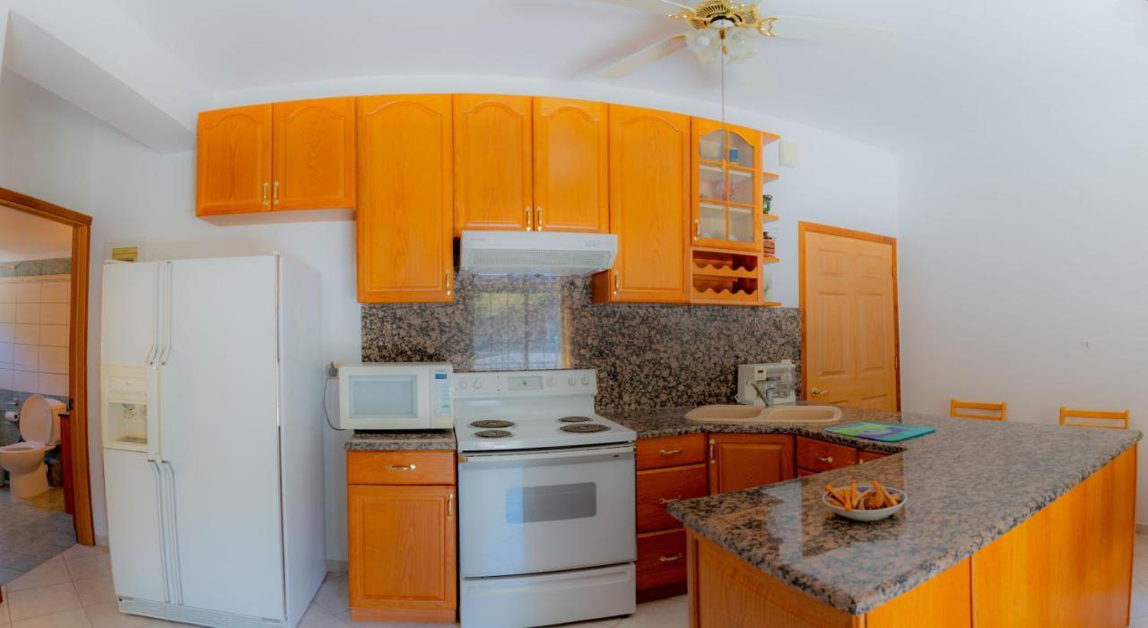 بوروس Valsamis Villa Apartments المظهر الخارجي الصورة