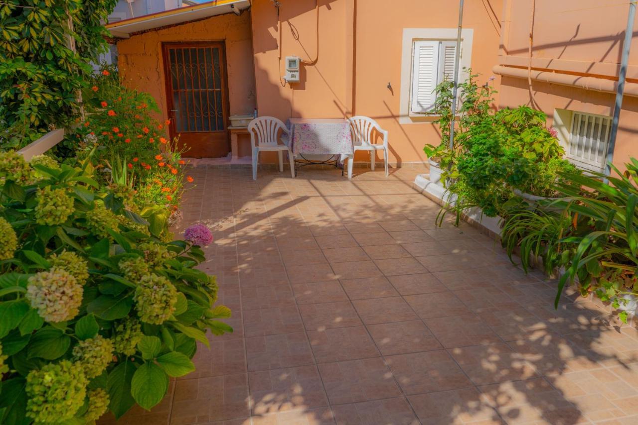 بوروس Valsamis Villa Apartments المظهر الخارجي الصورة