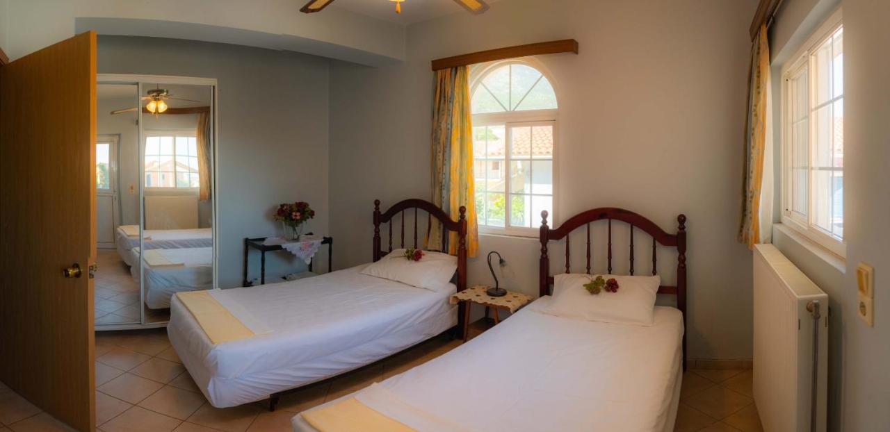 بوروس Valsamis Villa Apartments المظهر الخارجي الصورة